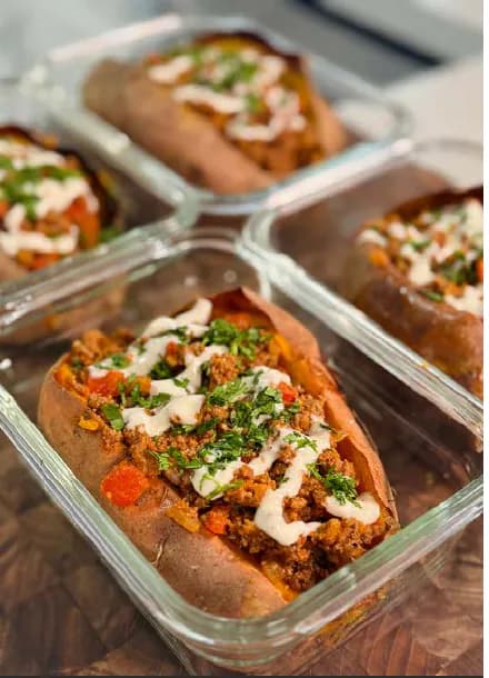 HIGH-PROTEIN BEEF STUFFED SWEET POTATOES