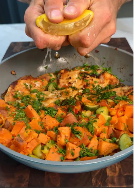 ONE-POT CHICKEN AND VEGGIES