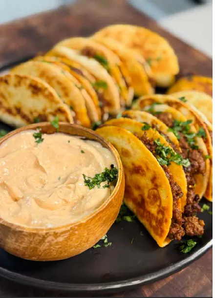 CHEESY HIGH-PROTEIN MINI BEEF TACOS