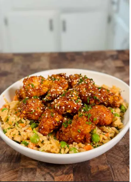 STICKY GARLIC CHICKEN FRIED RICE BOWLS