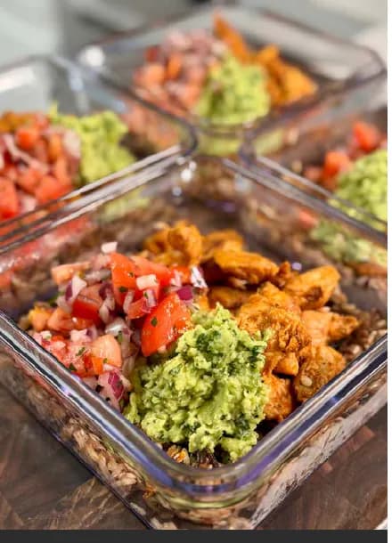 CHIPOTLE CHICKEN BOWLS