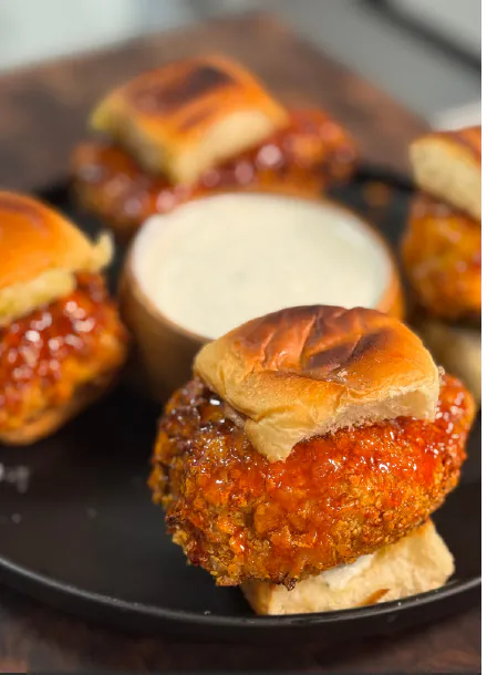 HOT HONEY CHICKEN SLIDERS WITH RANCH