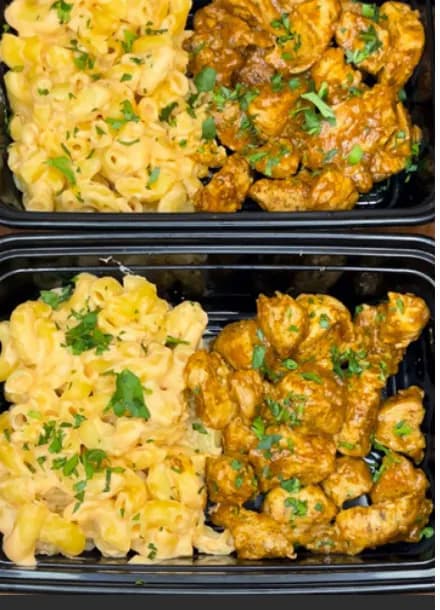 HIGH-PROTEIN SWEET + SPICY MAC & CHEESE