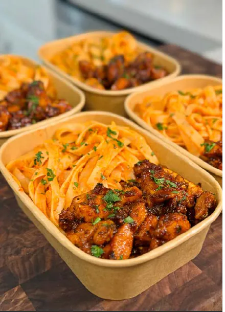 SPICY HONEY GARLIC CHICKEN PASTA
