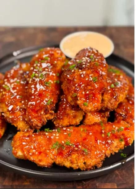 SWEET CHILI GARLIC TENDERS WITH SPICY LIME RANCH