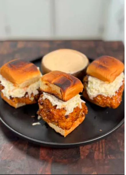 BANG BANG CHICKEN SLIDERS