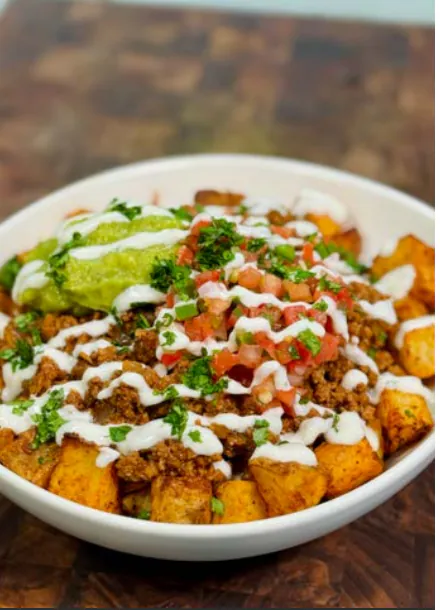 SMOKY LOADED CHIPOTLE BEEF & POTATO BOWL