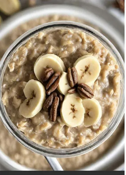 PEANUT BUTTER BANANA OVERNIGHT OATS