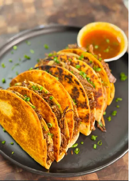 SHREDDED BEEF MINI TACOS