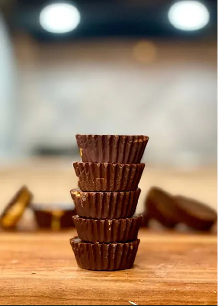 HEALTHY REESE'S PEANUT BUTTER CUP